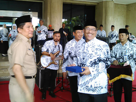 Pencarian PGRI Kota Baubau - Persatuan Guru Republik Indonesia Cabang Kota Baubau